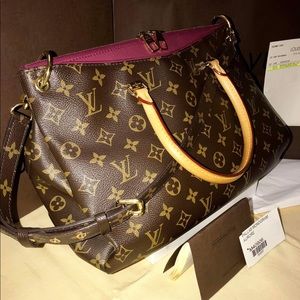louis vuitton pallas